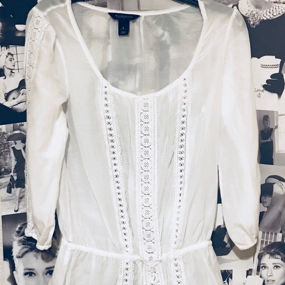 White House Black Market Tops - GORGEOUS WHITE HOUSE/BLACK MARKET BLOUSE